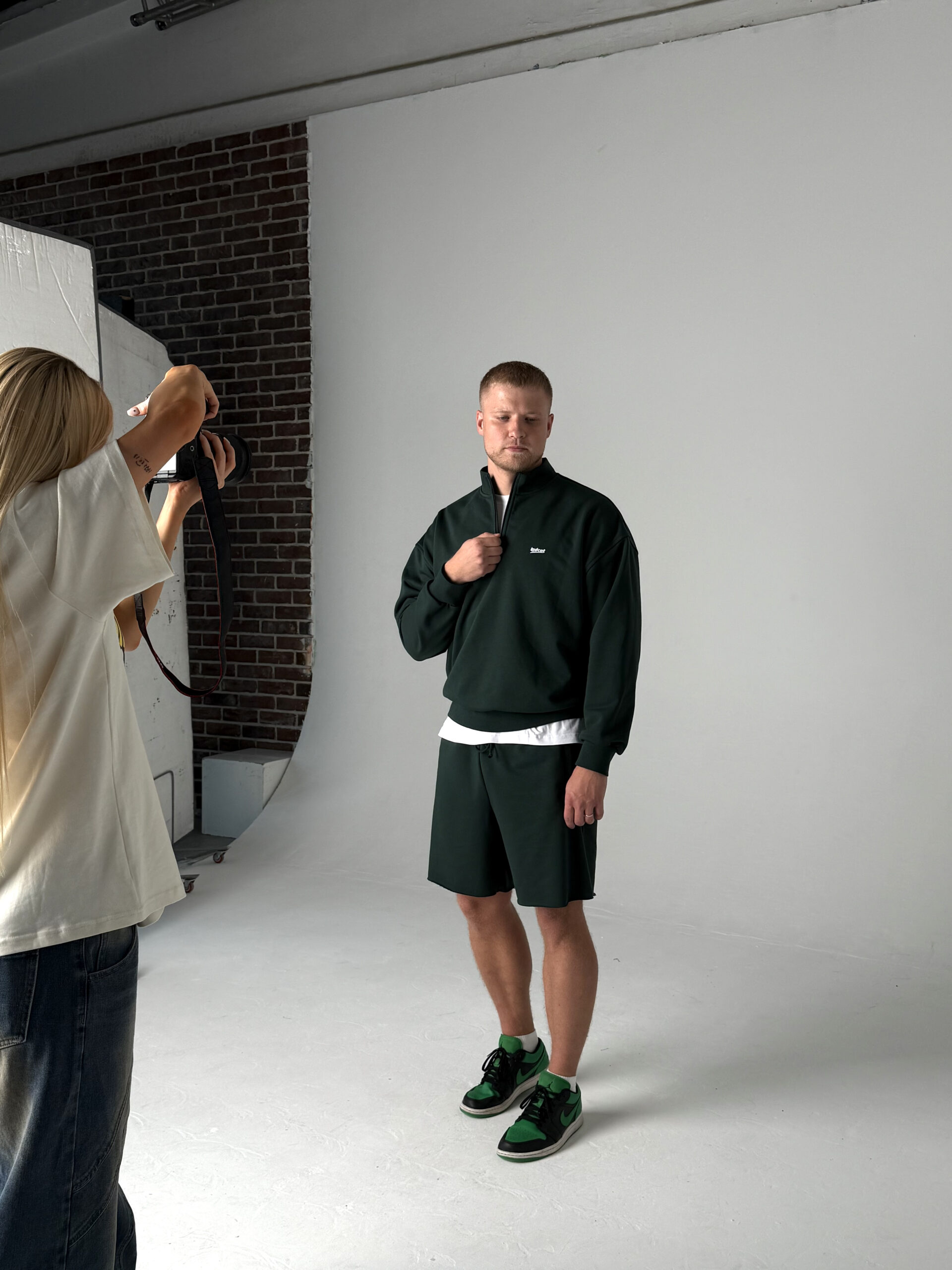 MEN'S VINTAGE GREEN SHORTS - Image 2