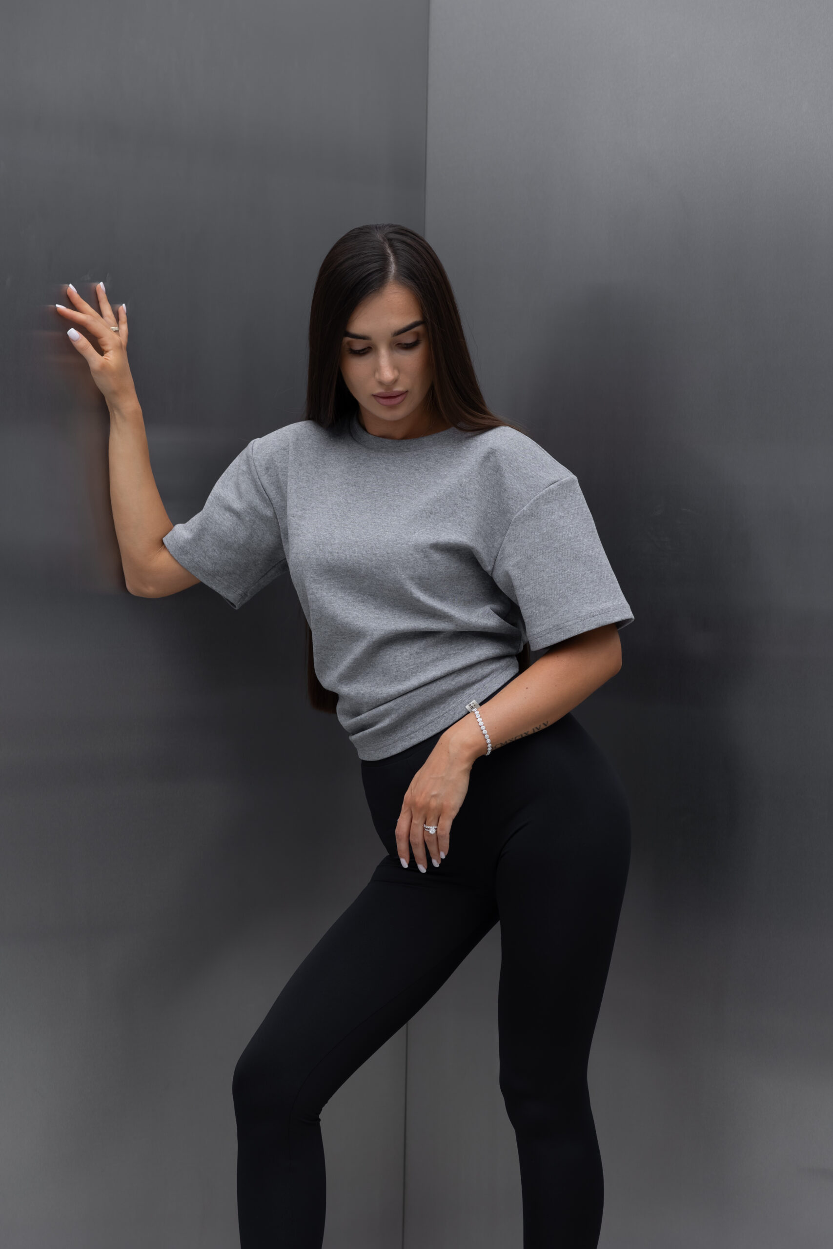 DARK MELANGE SHOULDERPAD T-SHIRT