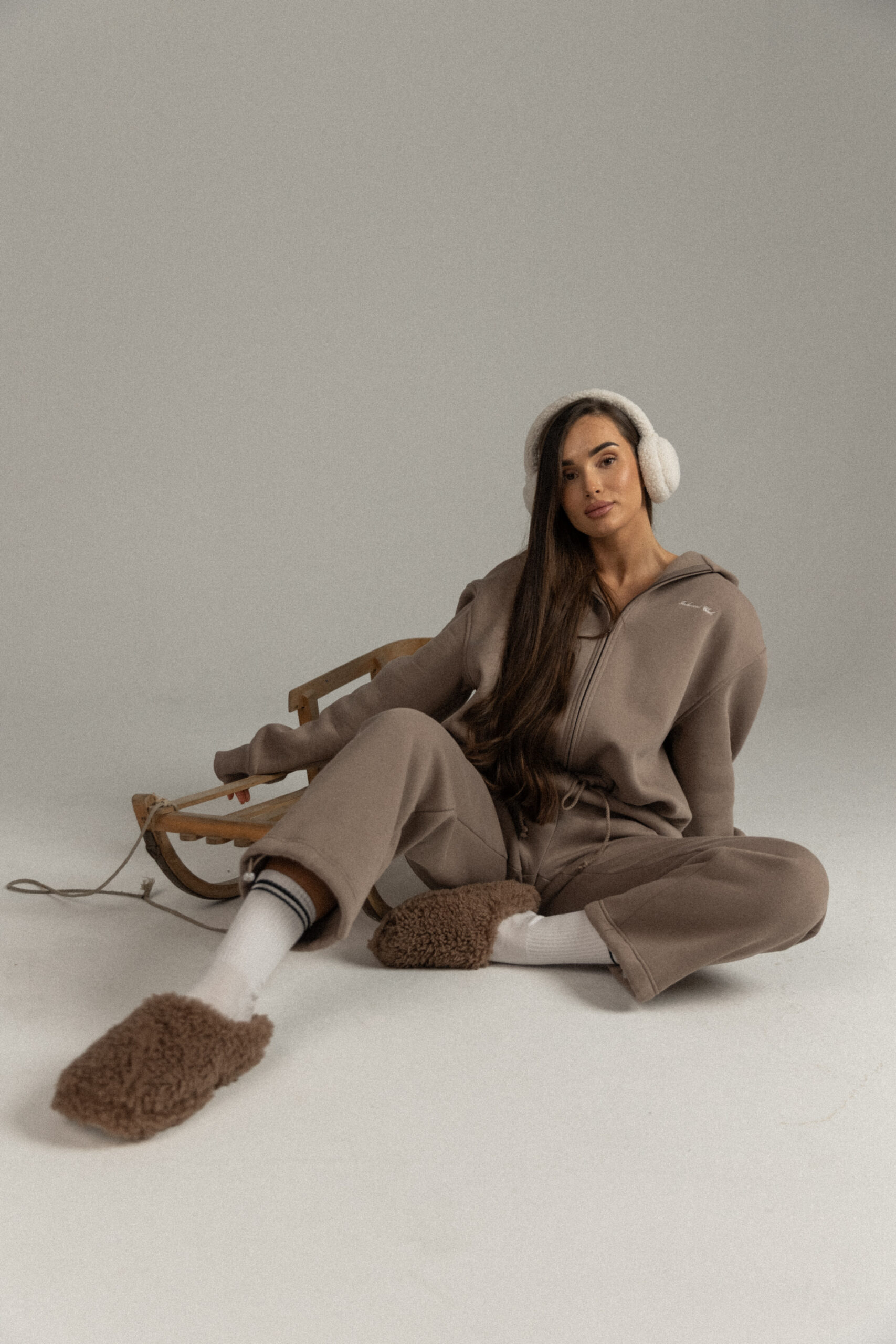 ZIP HOODIE IN MOCHA - Image 4