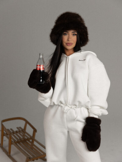 ZIP HOODIE IN CREAMY