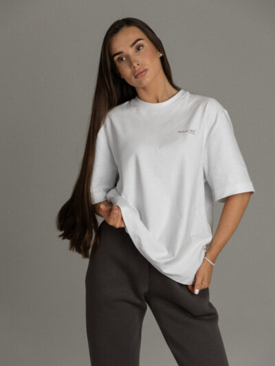 UNISEX SIGNATURE T-SHIRT SHIPPING FROM 25th NOVEMBER