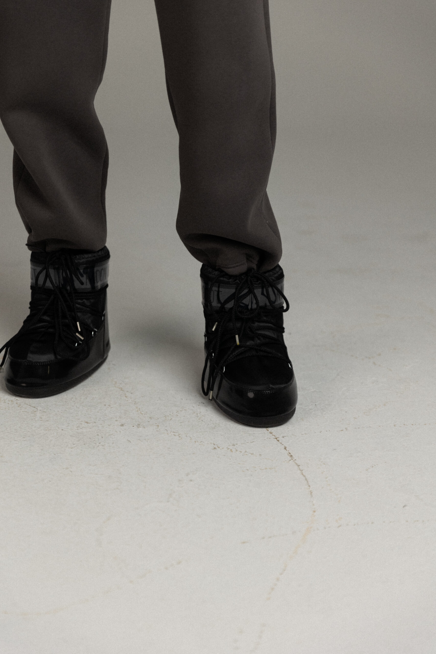 DARK GRAY 2 WAY WEAR PANTS/JOGGERS - Image 2