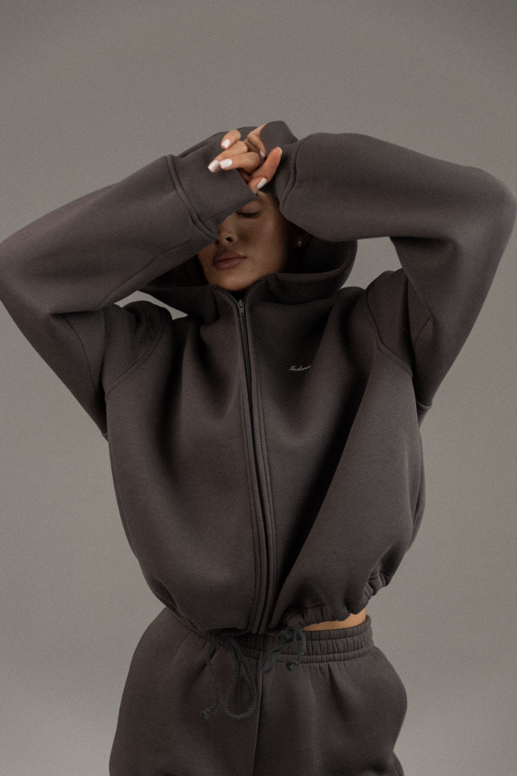 ZIP HOODIE IN DARK GRAY - Image 2