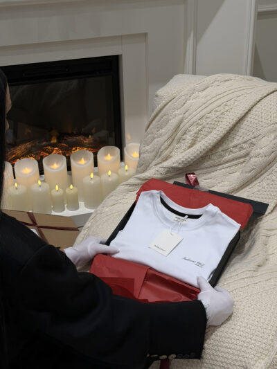 UNISEX SIGNATURE T-SHIRT SHIPPING FROM 25th NOVEMBER