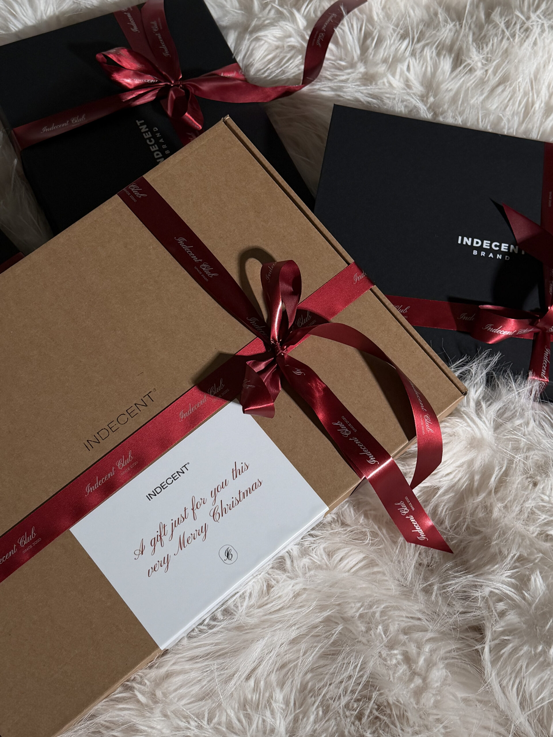 RAYON PAJAMA'S SET WITH SHORTS IN EMERALD GREEN - Image 3